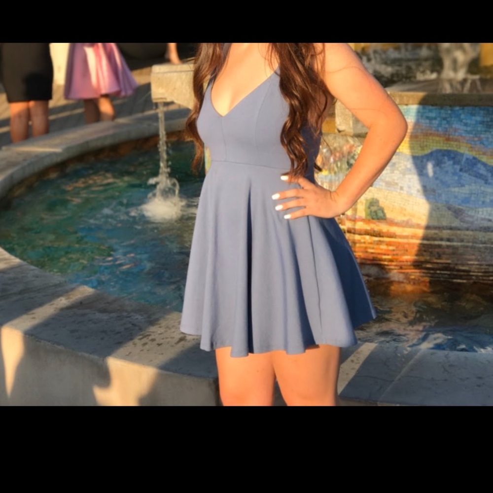 Blue Lulu’s stretchy cute mini dress